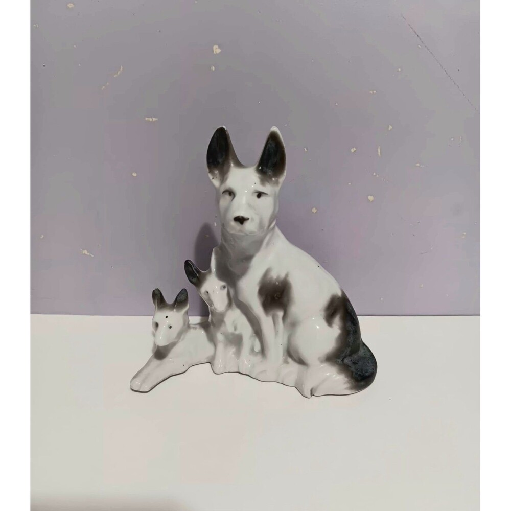 Dog Mom Pups Figurine Japan Porcelain Home Country Farmhouse Decor 4"×4"